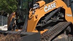 CASE TV450B_250 x 250