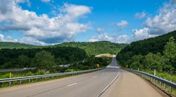 dreamstime_xxl_330212115