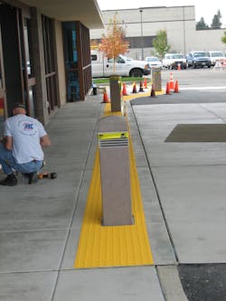 Vanguard Around Columns 800px 651c1cd68167d